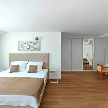 Mela Opatija By Kvarner *