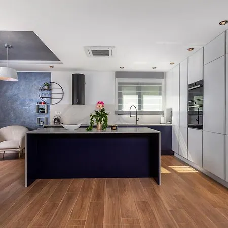 Mela Opatija By Kvarner Opric